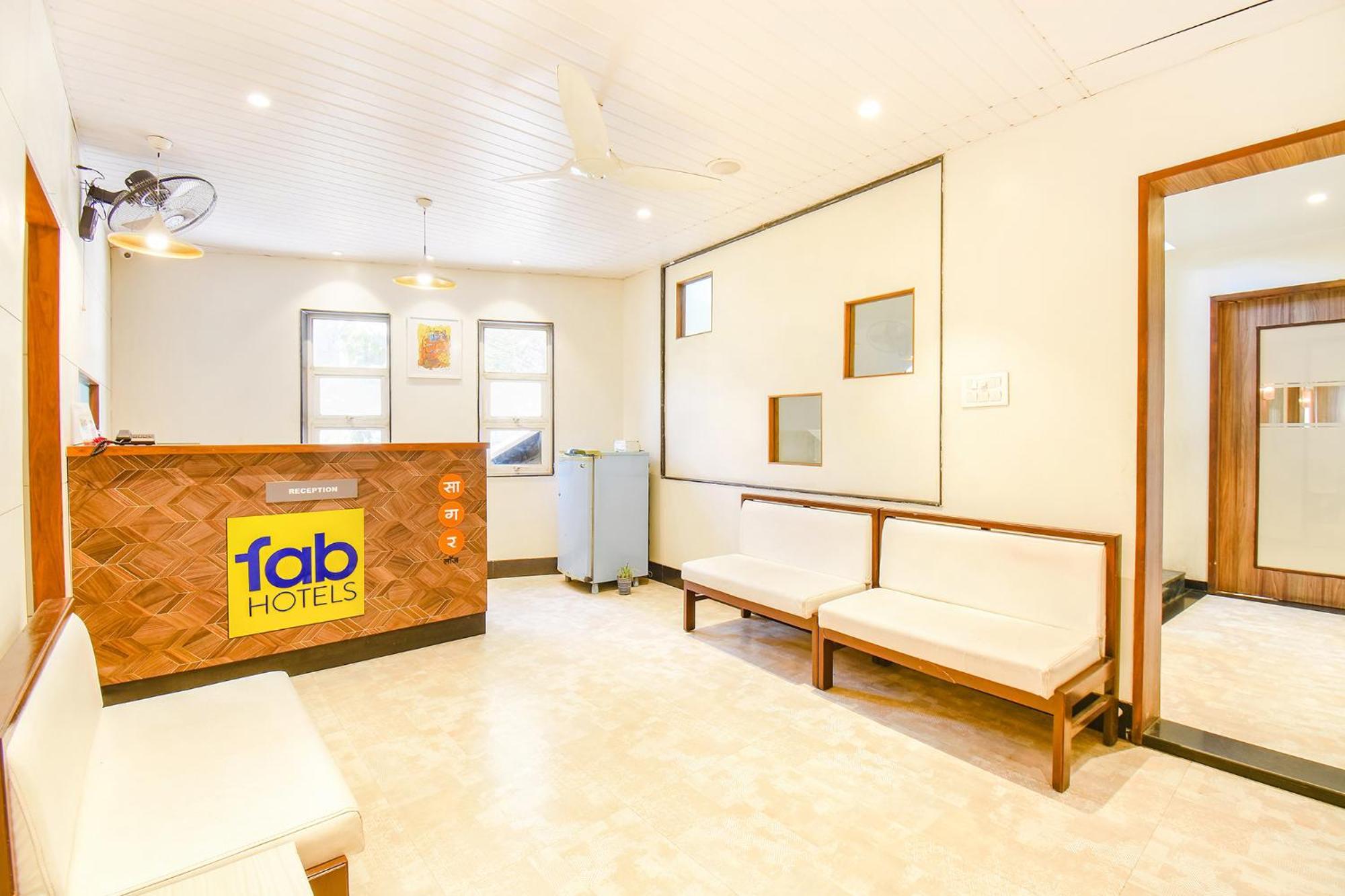 Fabhotel Ananta Sagar - Nr Pheonix Mall ปูเน่ ภายนอก รูปภาพ