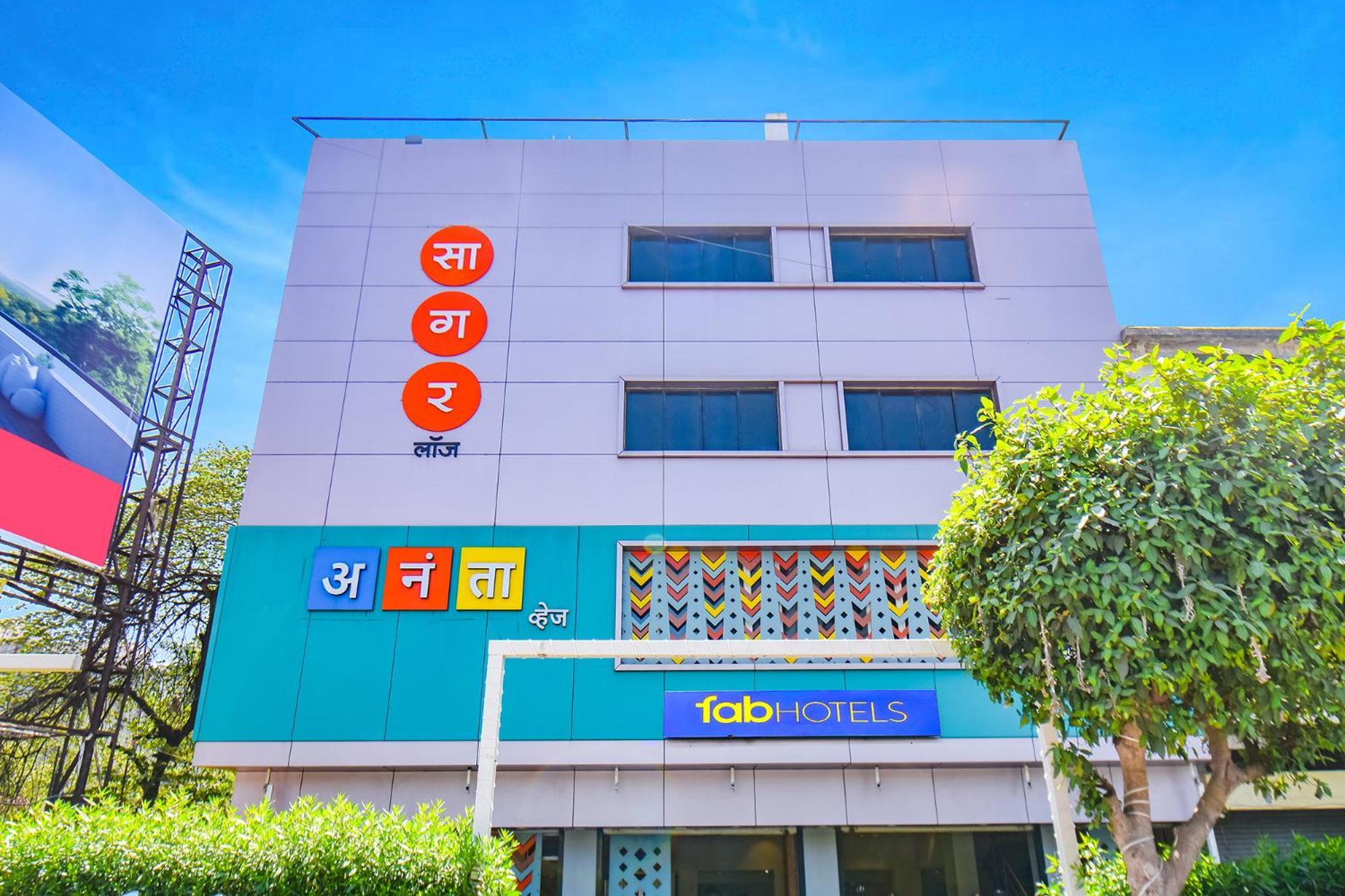 Fabhotel Ananta Sagar - Nr Pheonix Mall ปูเน่ ภายนอก รูปภาพ
